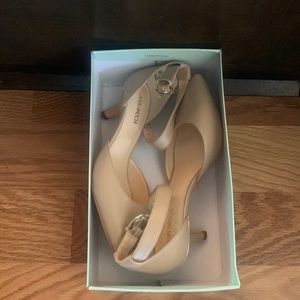 Jenn Ardor women’s stiletto ankle strap pointed toe pumps in size 7